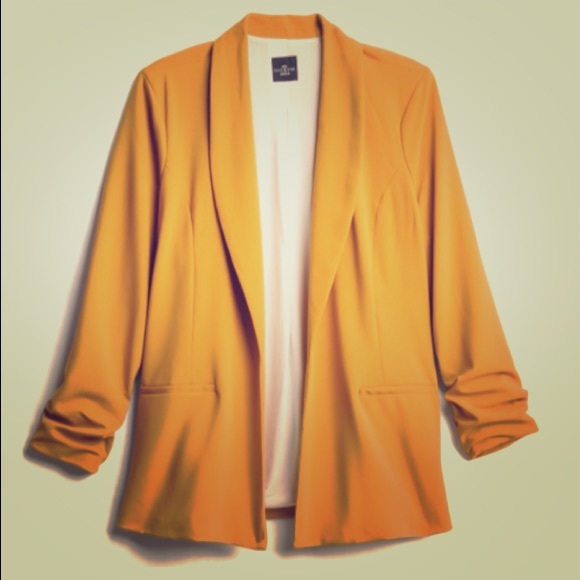Jackets & Blazers - Blazers are a MUST this fall 🍁
